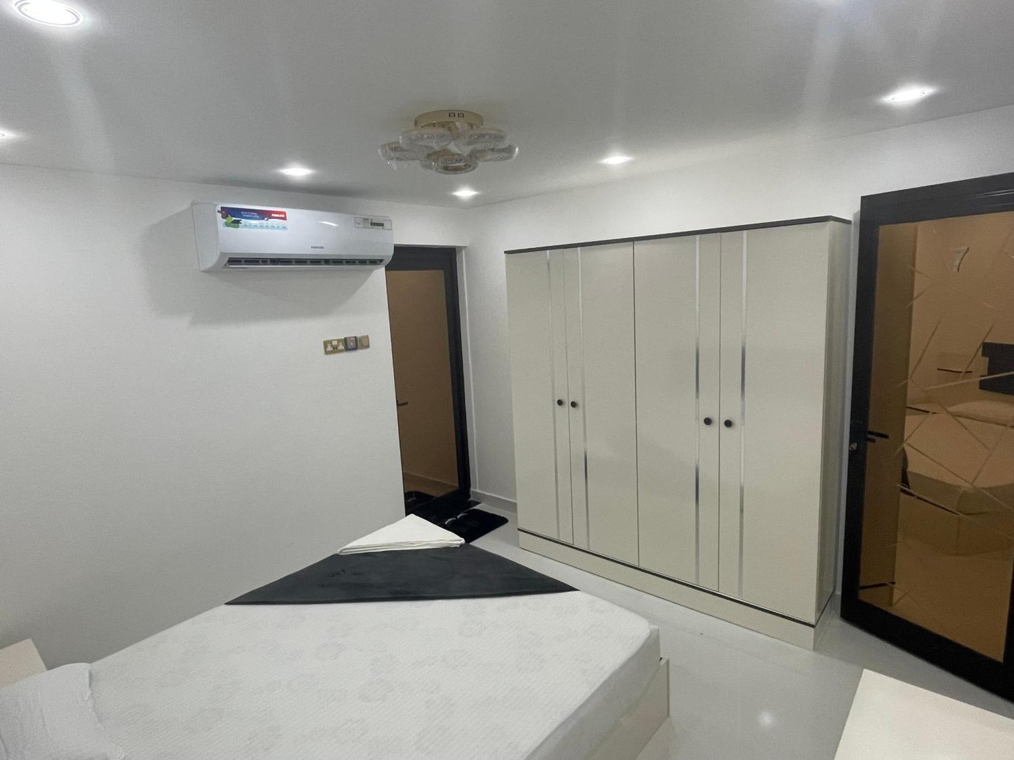 Garden Villa, Rawda 3,Ajman Exteriör bild